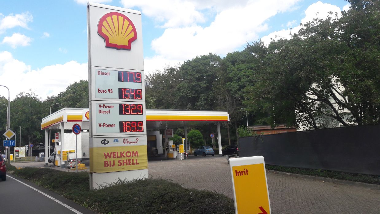 Royal Dutch  <a href=''>Royal Dutch Shell</a> 